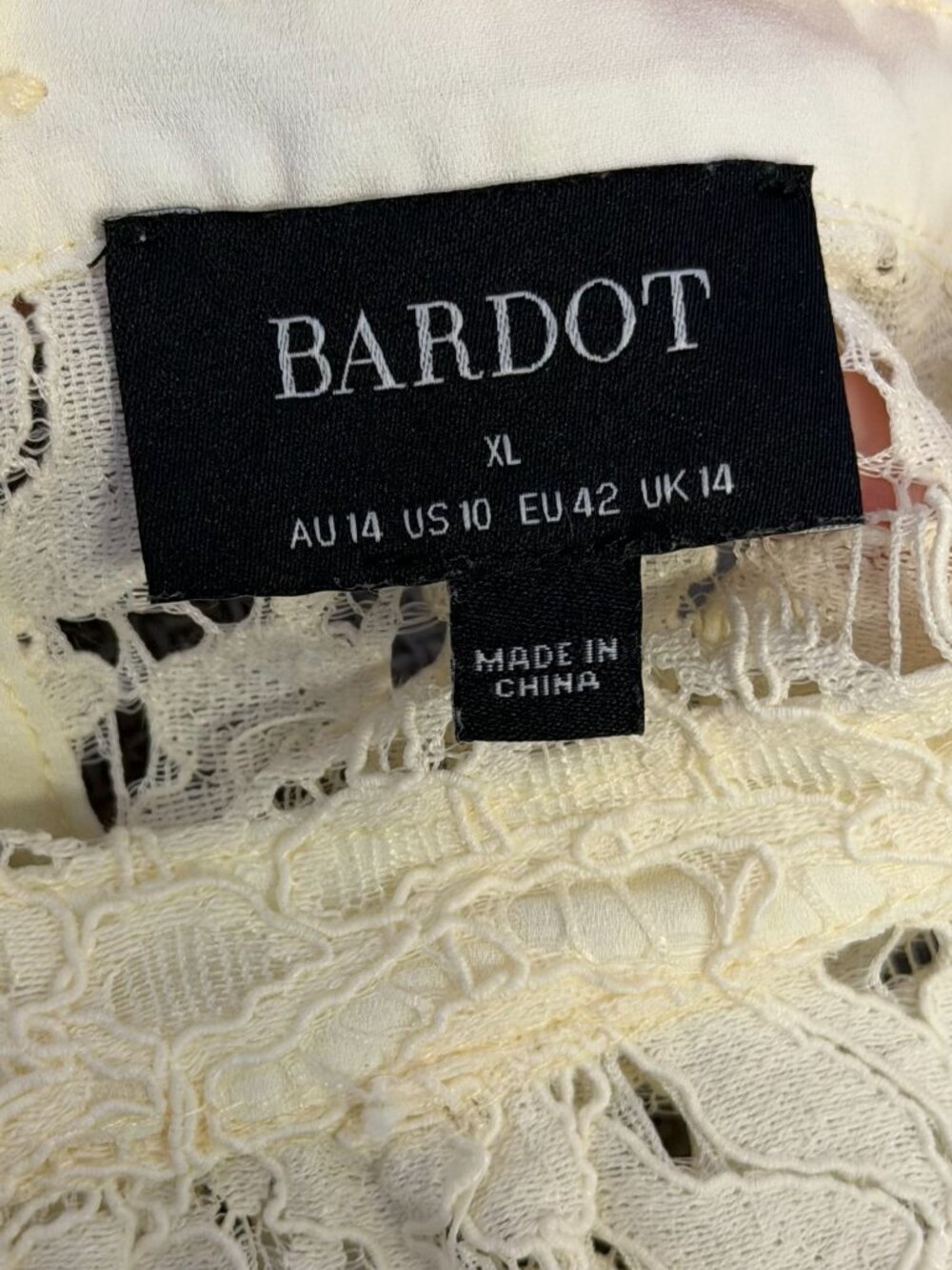 Bardot Lace Cropped Blouse Ivory Long Sleeve XL - Picture 5 of 6
